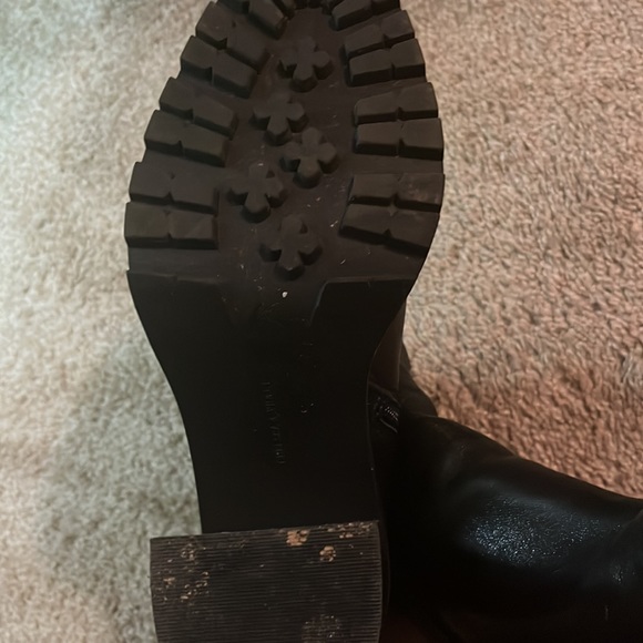 Chelsea and Violet boots - Picture 5 of 5